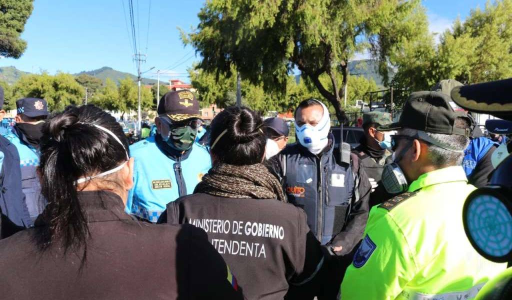 Ciudadanos irrumpen en el Mercado Mayorista de Quito