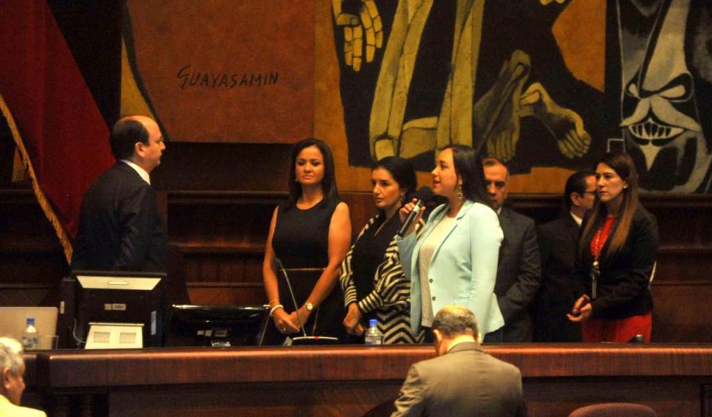 Nuevo fiscal Carlos Baca juró luchar contra los corruptos durante posesión