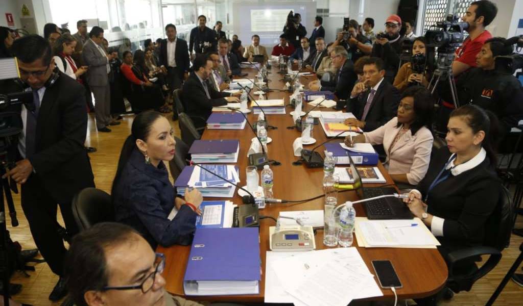 Atamaint explicó en Asamblea &quot;única inhabilidad&quot; de Tuárez