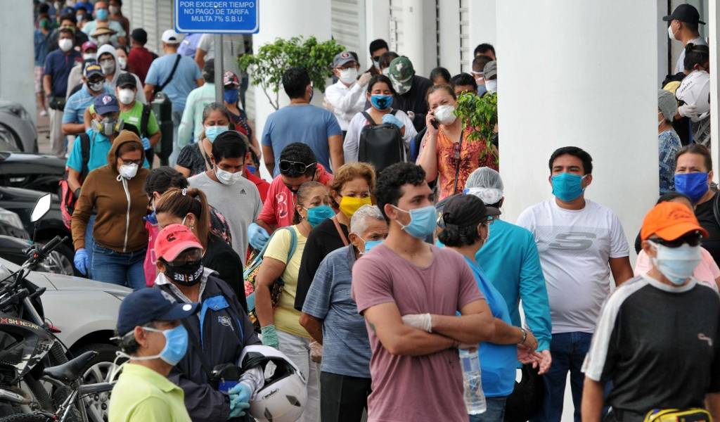 Profesionales de la salud y académicos solicitan a Moreno mantener el aislamiento en Ecuador