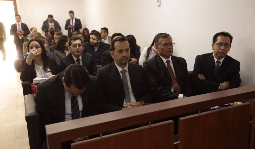 Carlos Pareja Yannuzzelli y Álex Bravo van a juicio en caso Petroecuador
