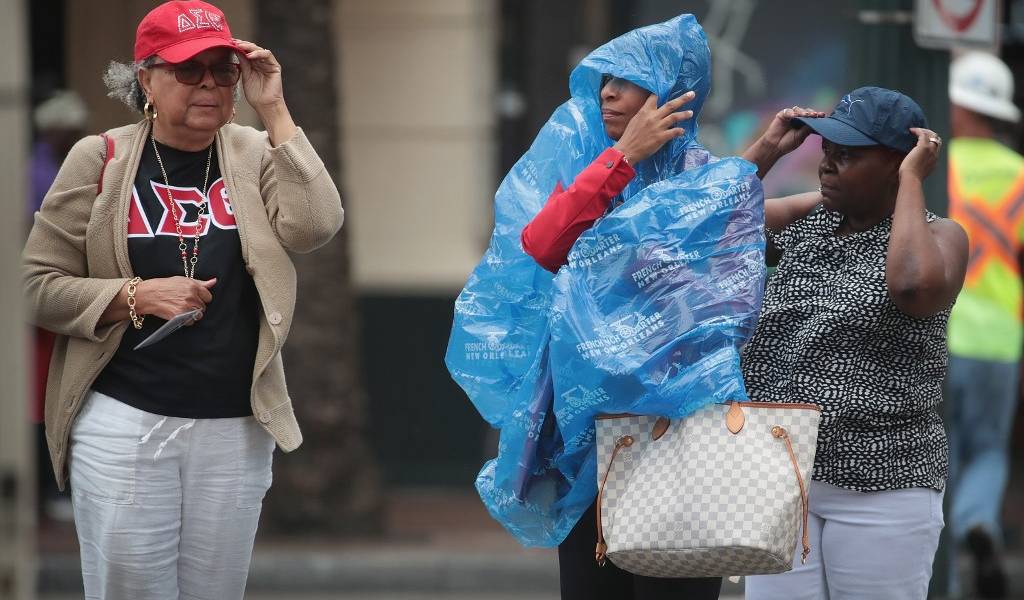 Evacúan costa de Luisiana por tormenta tropical Barry