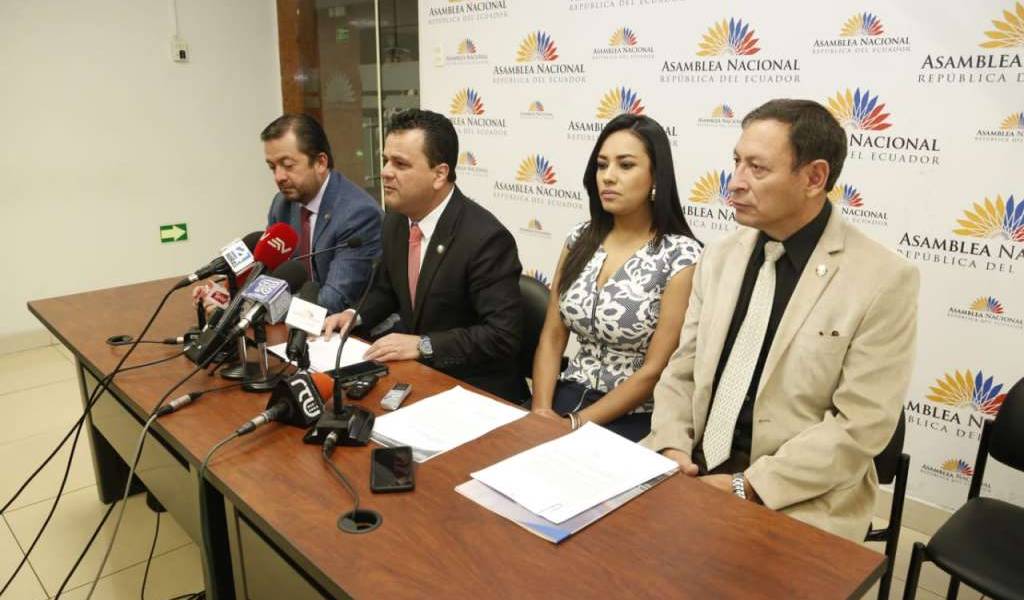 Bloque de CREO pide que Asamblea revise caso de Sofía Espín