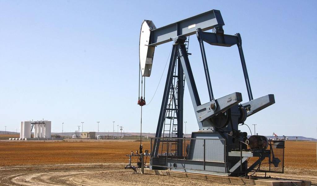 La AIE advierte de que la caída del precio del petróleo no ha tocado fondo