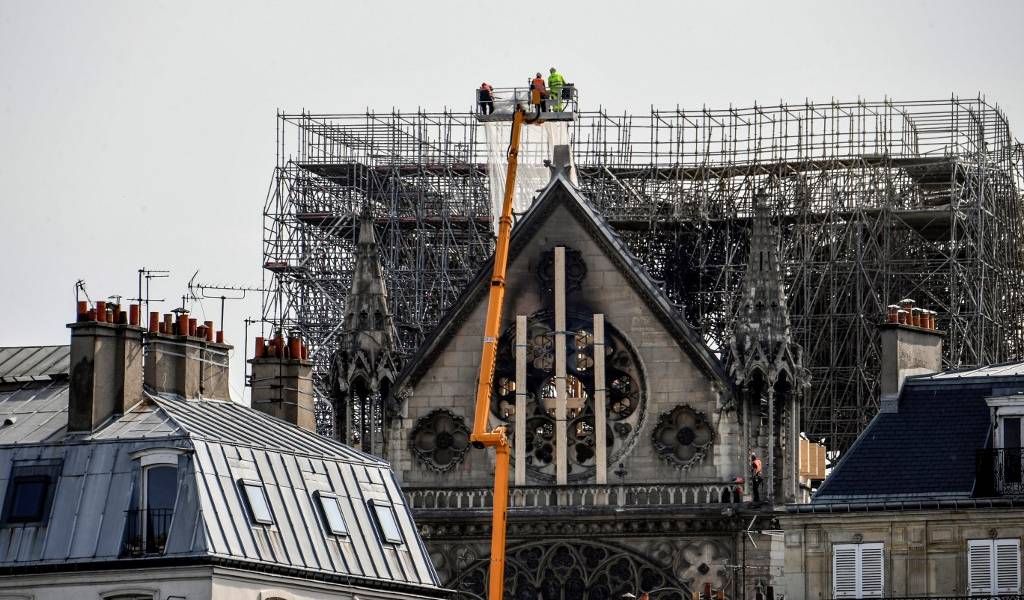 Chile ofrece su cobre para Notre Dame