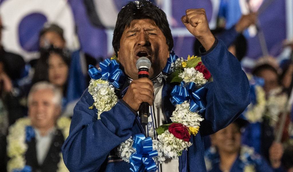 Evo Morales acepta asilo político de México
