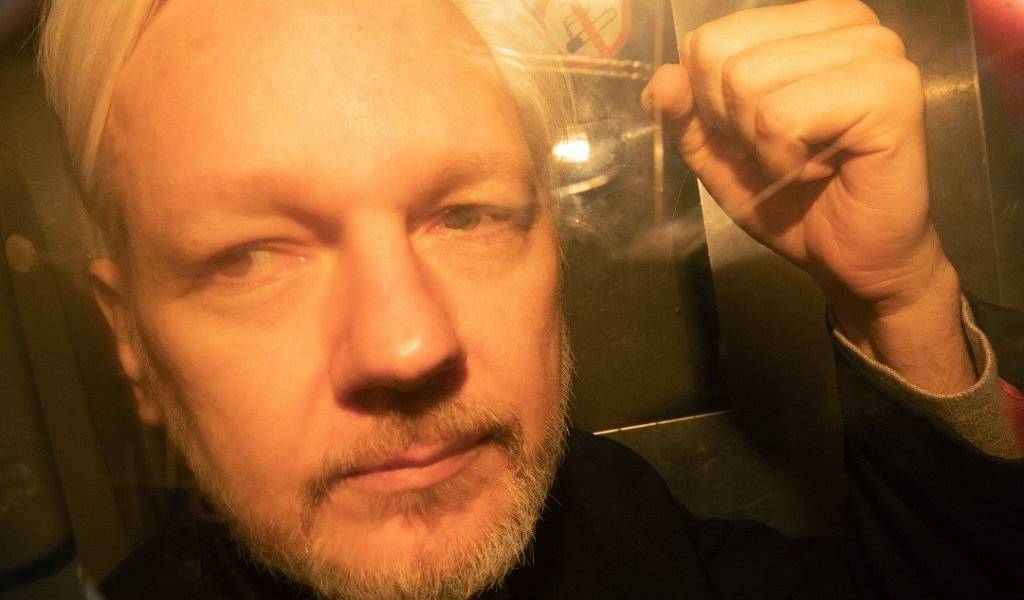 Avanza proceso de extradición a EEUU para Assange