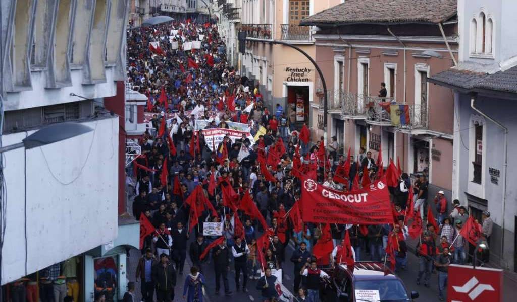 FUT marcha en Quito contra medidas económicas
