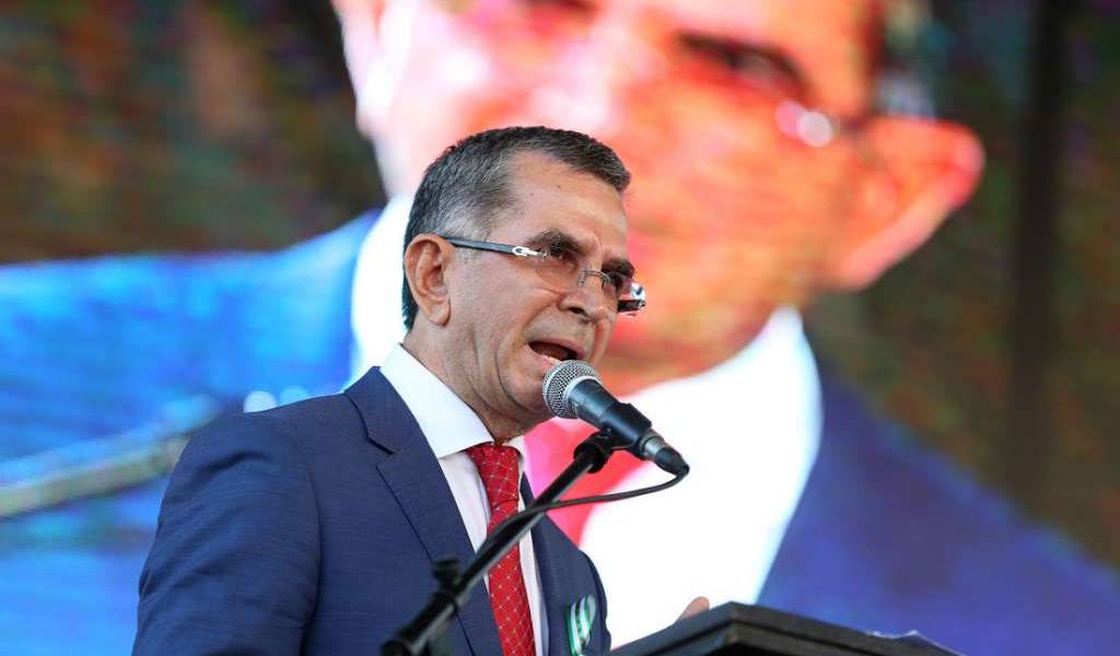 Sancionan con destitución al prefecto Mariano Zambrano