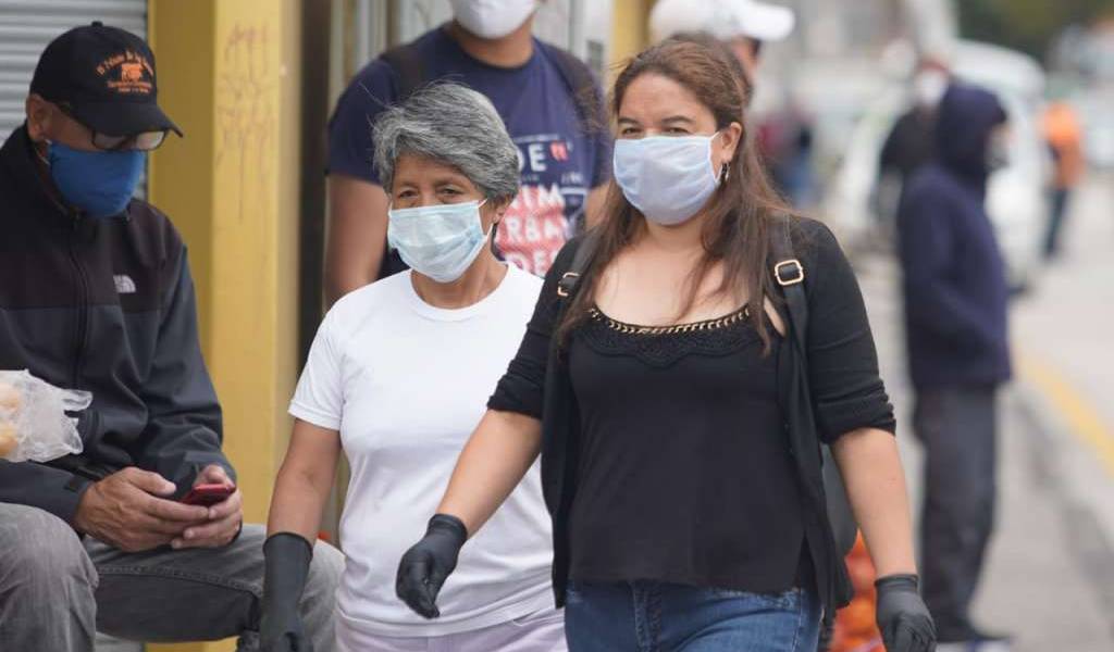 Ecuador registra 2.327 muertes por COVID-19