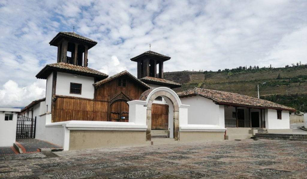 Perucho está en el centro de la denominada ruta escondida