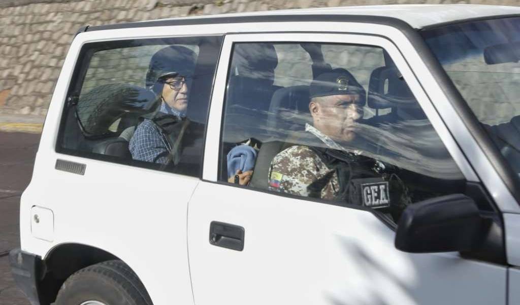 Mera debe cumplir arresto domiciliario en Guayaquil