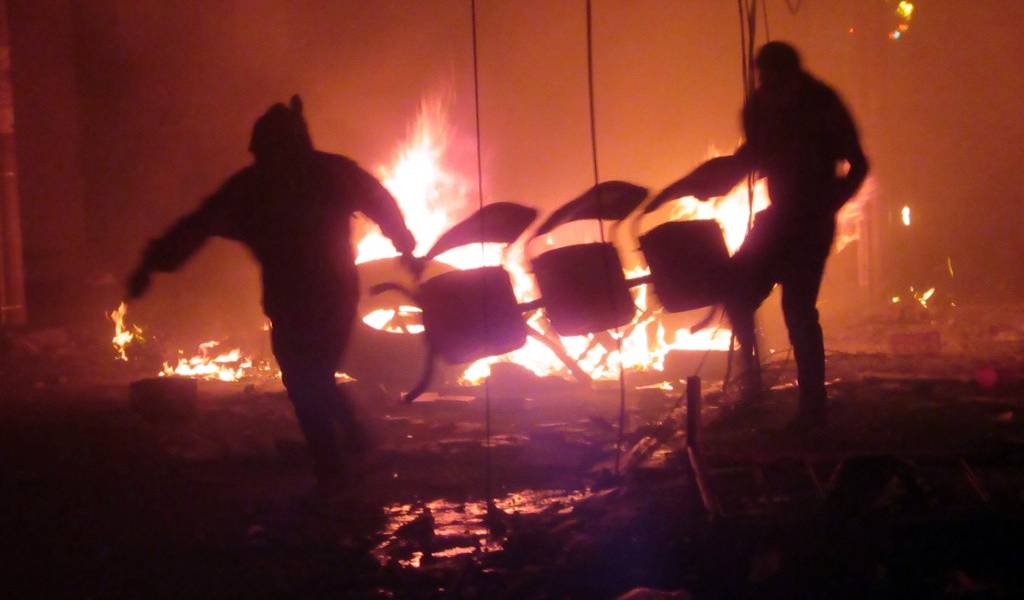 Queman oficinas electorales en 2 ciudades de Bolivia