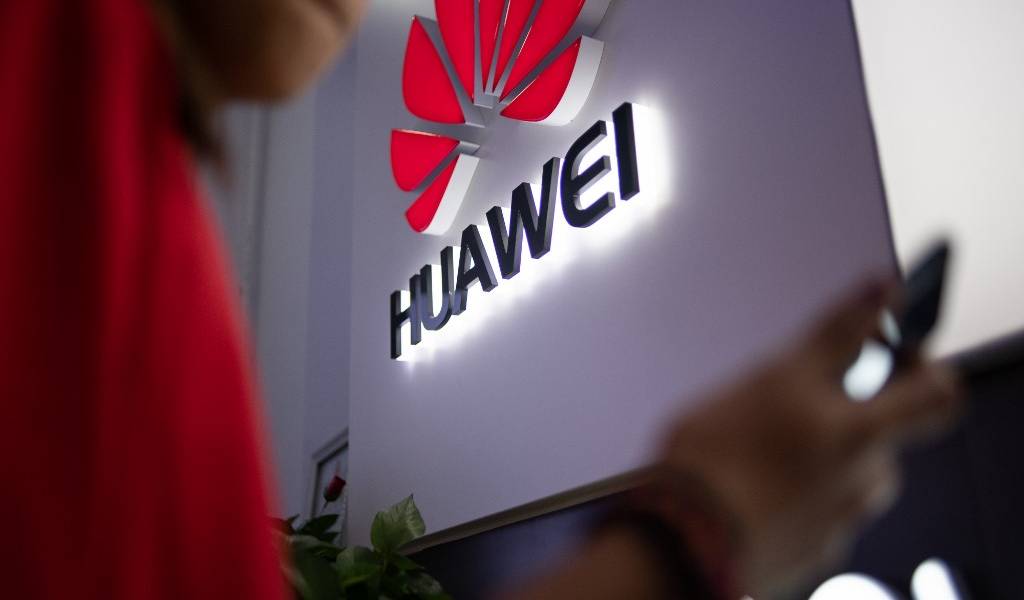 EEUU podría reanudar ventas de productos a Huawei