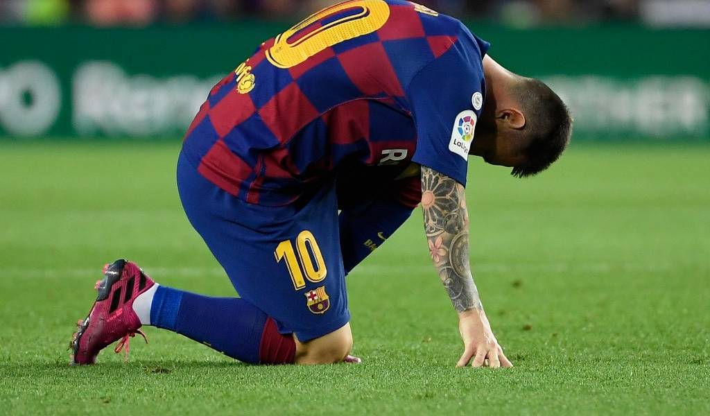 Messi padece una elongación en su muslo izquierdo