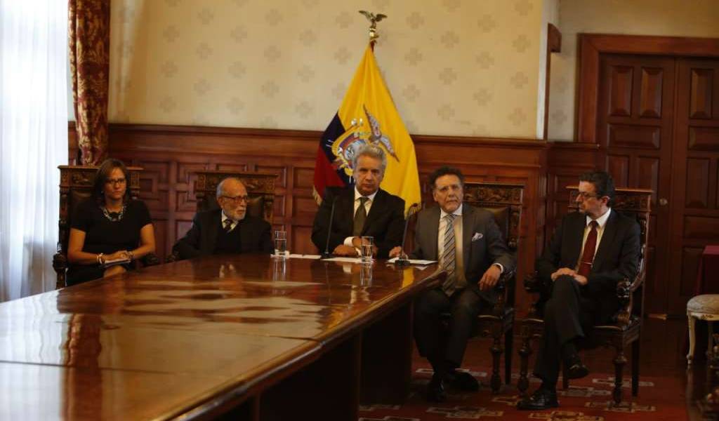 Destituida cadena de Justicia y del ECU911, a cargo del grillete de Fernando Alvarado