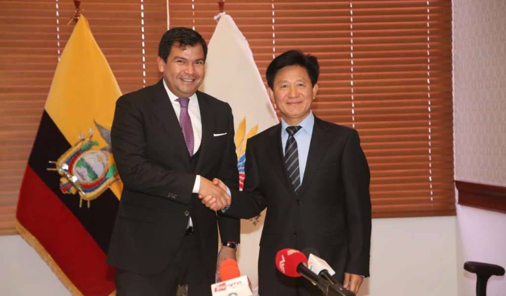 Asamblea de Ecuador busca apoyo de China para tecnología