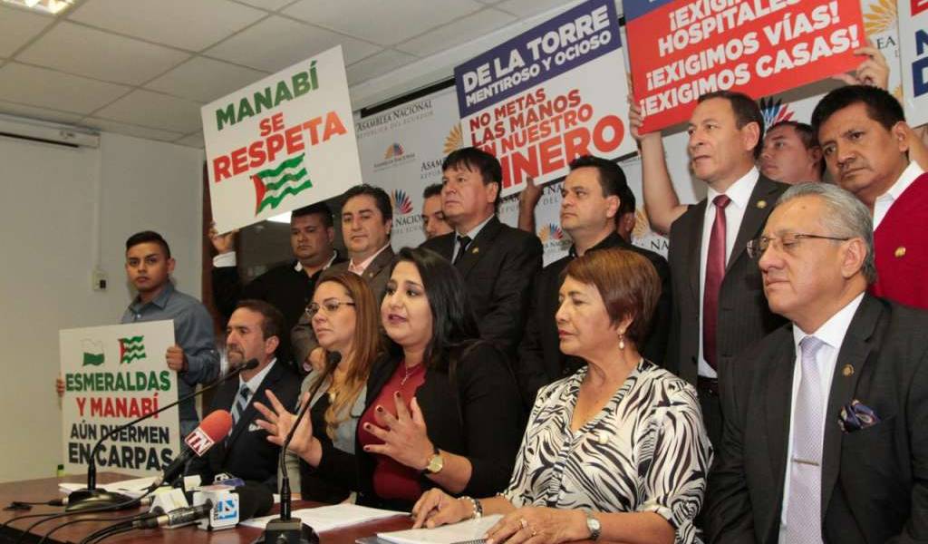Asambleísta presenta pedido de juicio político contra ministro de Economía