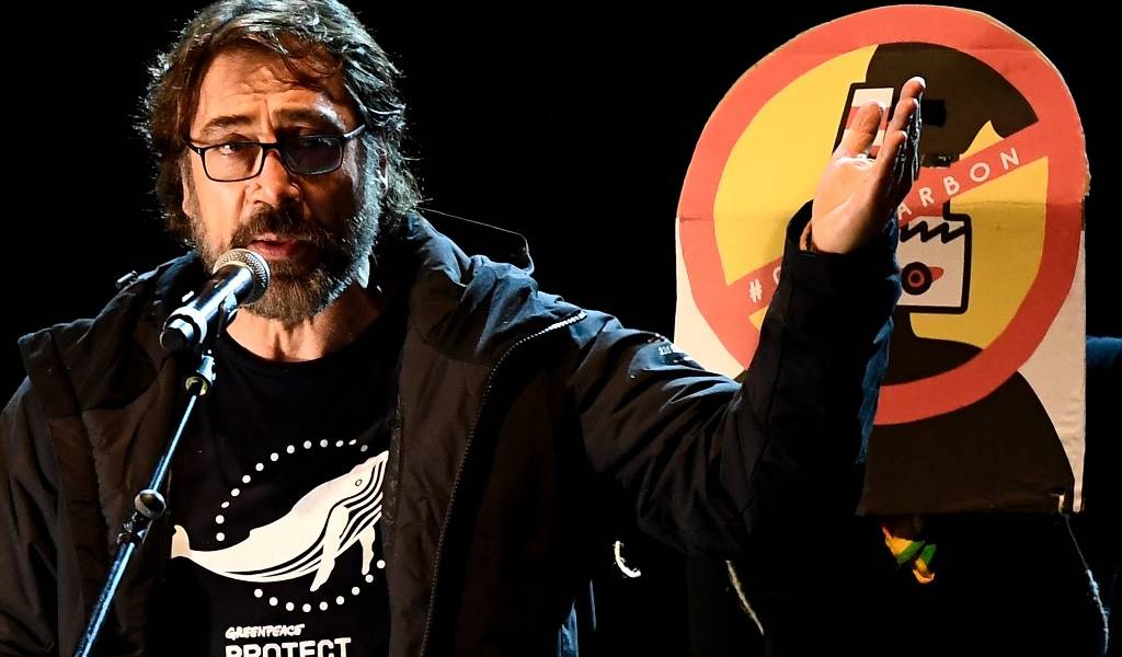 Javier Bardem (a los políticos): &quot;No queremos palabras inútiles&quot;