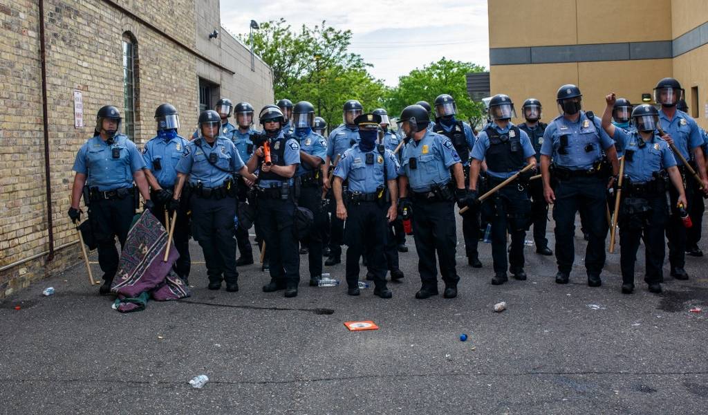 Policía de Minneapolis será desmantelada y reconstruida tras muerte de George Floyd