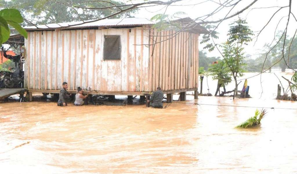 Más de 13.500 afectados por inundaciones y deslaves en Guatemala