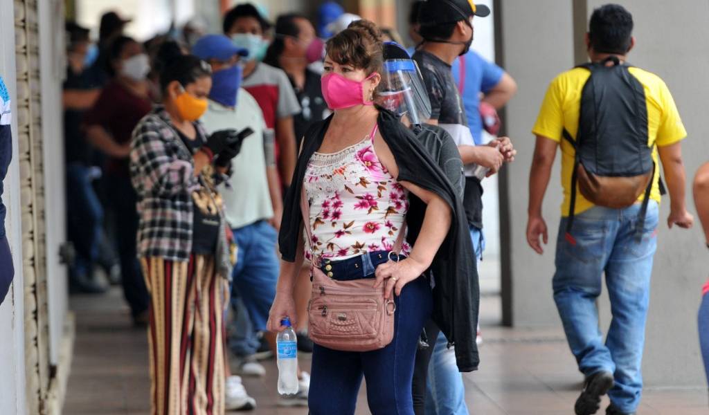 COVID-19: Ecuador registra 29.071 casos confirmados, 1.717 fallecidos y 1.912 muertes probables por el virus
