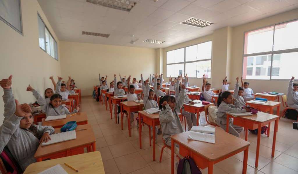 Definen devolución de dinero de matrículas en colegios