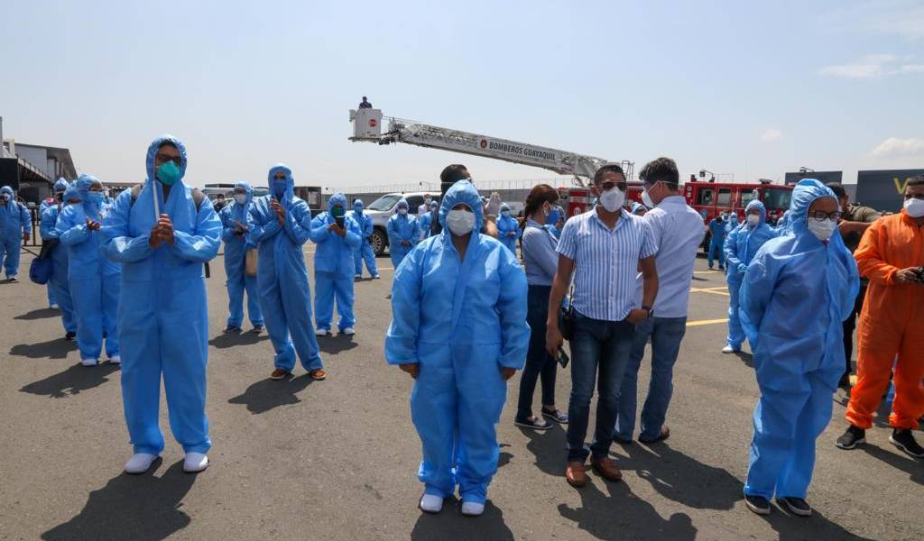 Guayaquil envía 21 médicos a Quito para luchar contra el COVID-19