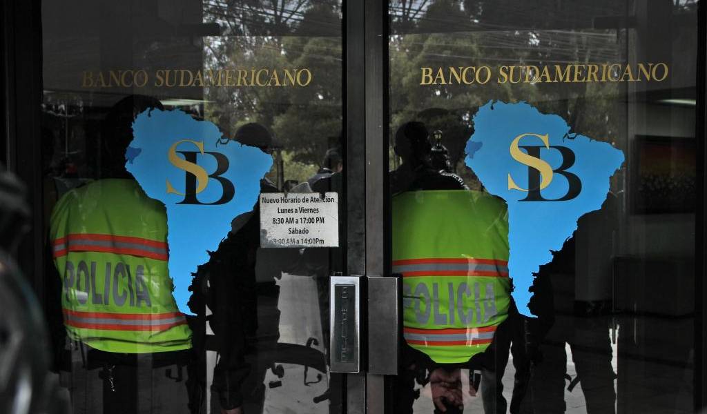 Inició la devolución de depósitos a los clientes del Banco Sudamericano