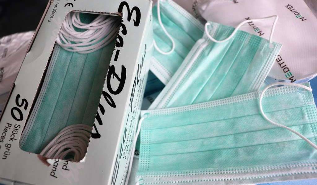 EEUU: Mujer se niega a usar cubrebocas y escupe en tienda