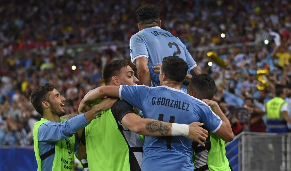 Uruguay recupera a Lucas Torreira para cuartos de final