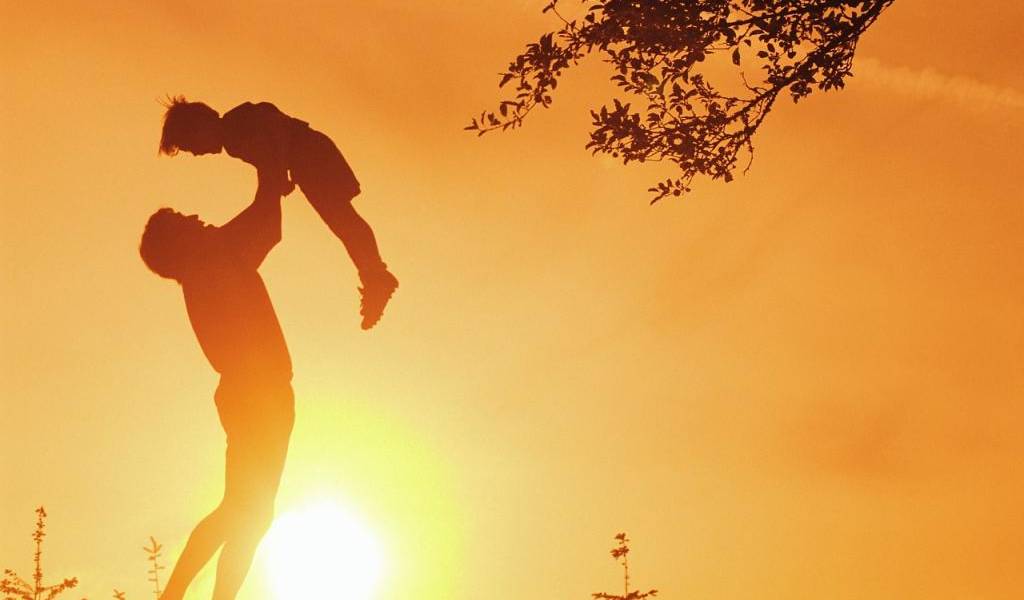 Ecuador expide un manual de adopciones internacionales