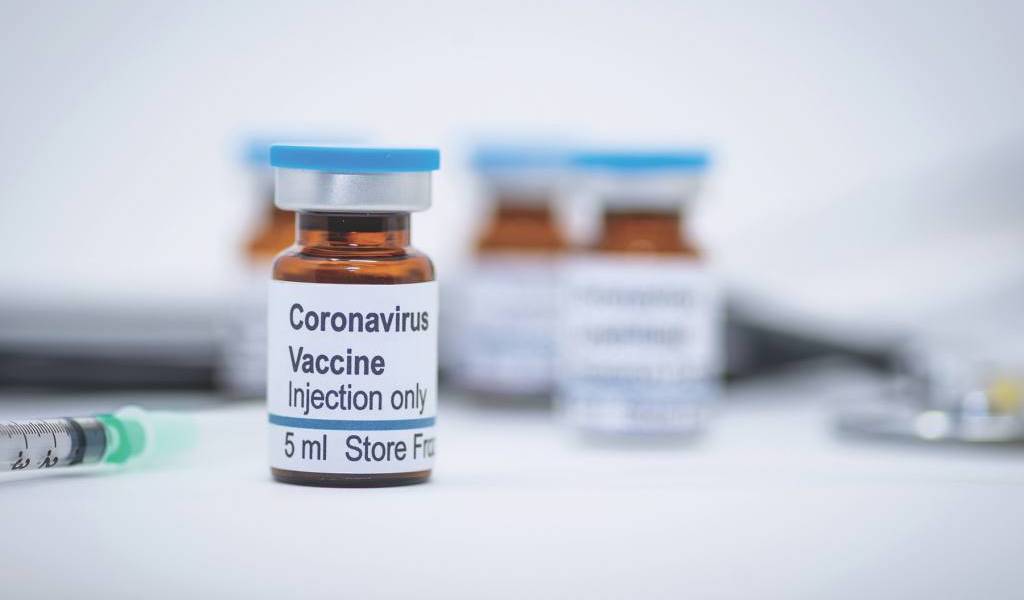 Pfizer espera aprobación para distribuir su vacuna a finales de año