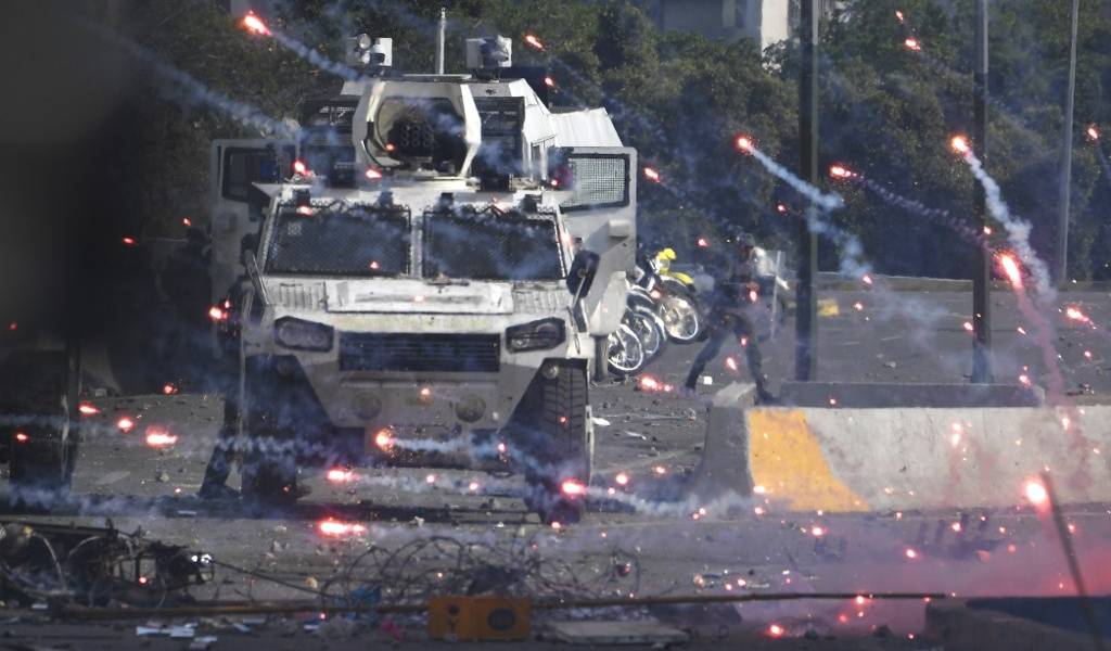Rebelión de militares en Venezuela deja 69 heridos