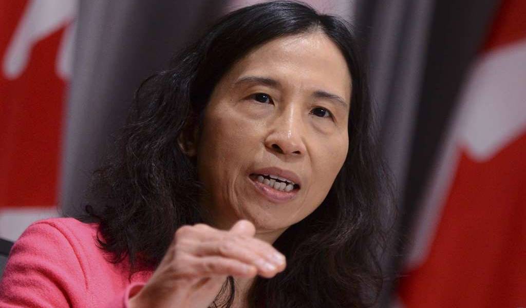 El sexo, sin besos y con mascarilla, según directora médica de Canadá