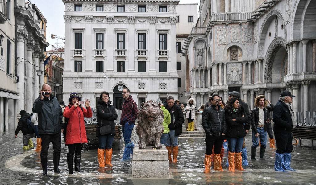 Venecia, atónita tras una marea alta histórica