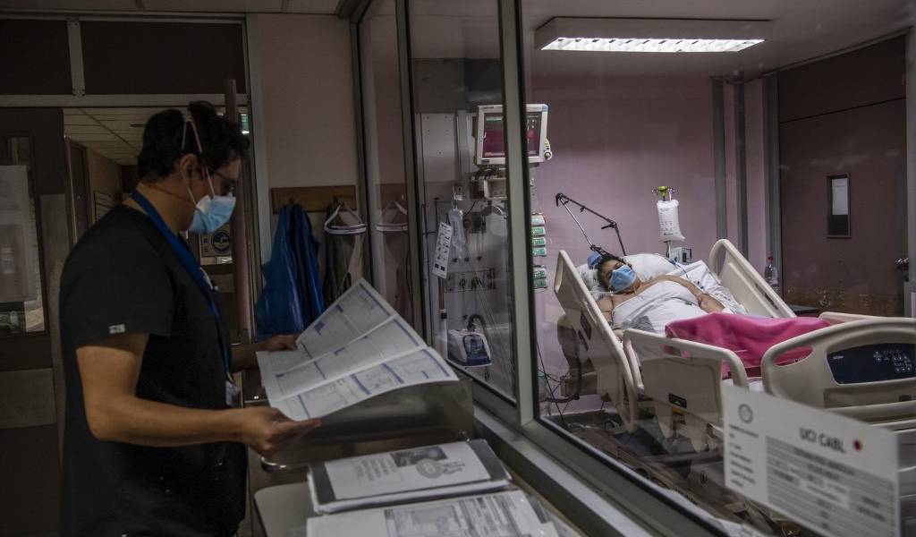 El drama de buscar camas en hospitales de Quito