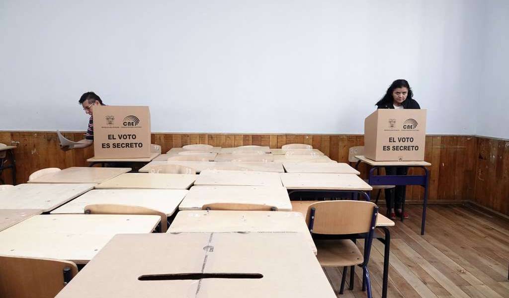 Elecciones: 3 binomios presidenciales quedarían fuera