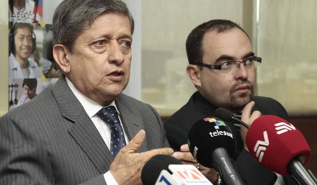 Carrasco llama al diálogo a gremios que convocaron paro nacional