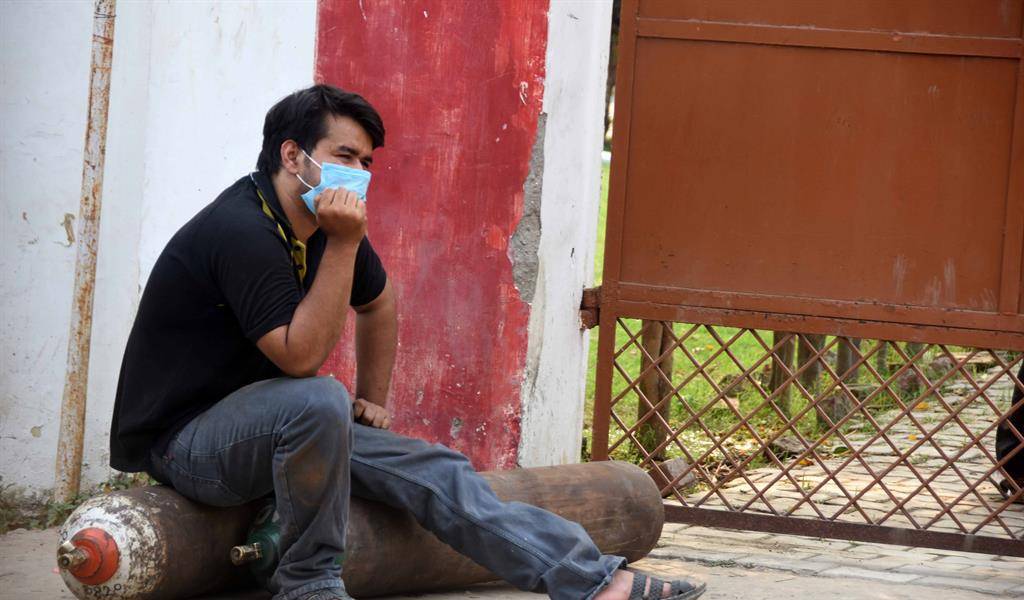 La OMS pide a los países europeos que ayuden a India con todo lo que puedan