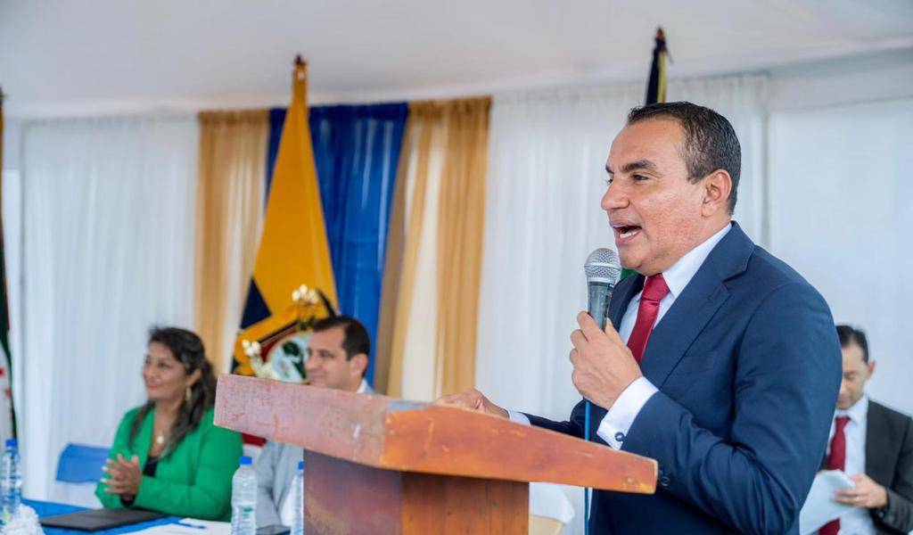 Javier Pincay rechaza abandonar la alcaldía de Portoviejo y anuncia que impugnará sanción