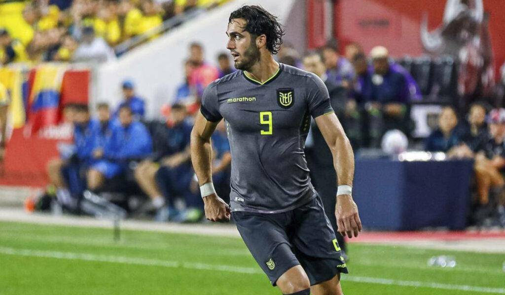 Leonardo Campana sería el reemplazo de Enner Valencia ante Nueva Zelanda