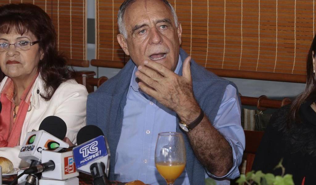 Paco Moncayo define su voto por Guillermo Lasso en la segunda vuelta presidencial