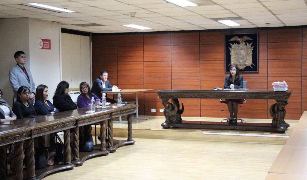 Fernando Alvarado es llamado a juicio por peculado