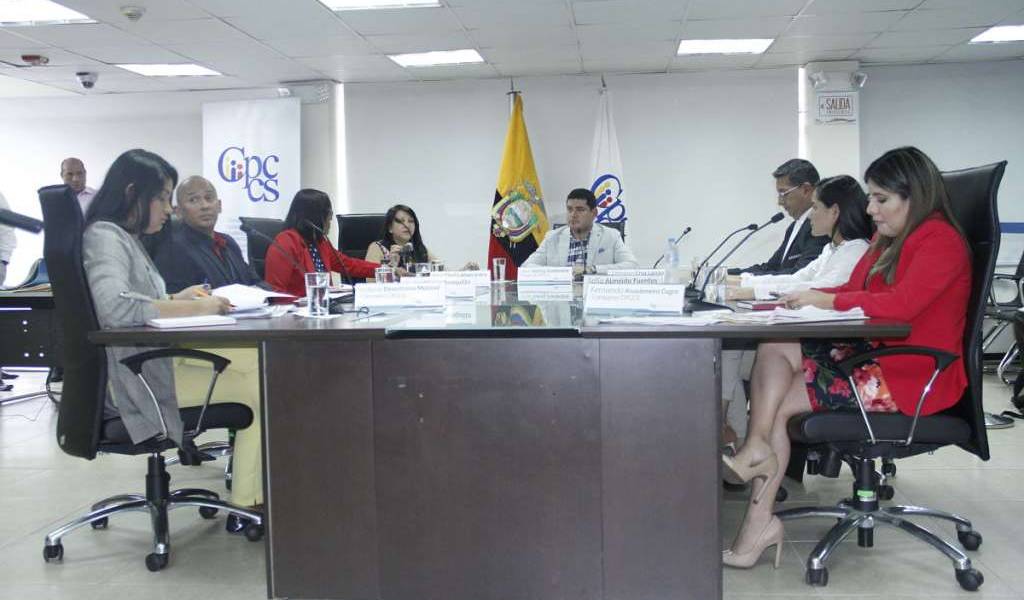 Fiscalía abre indagación contra 4 consejeros del CPCCS