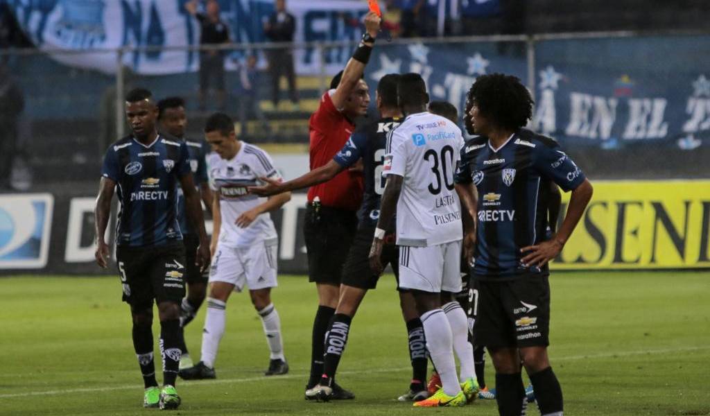 Vinicio Espinel describió los insultos hechos por Luis Caicedo