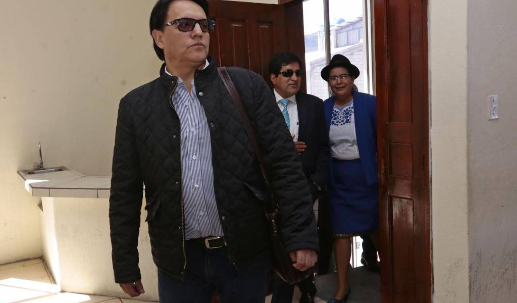 Juez admite demanda de presidente Correa contra Fernando Villavicencio