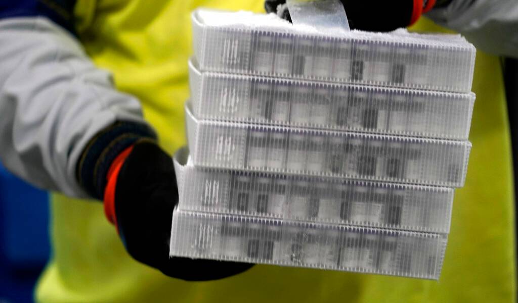 Reino Unido descubre una segunda variante &quot;aún más contagiosa&quot; del virus