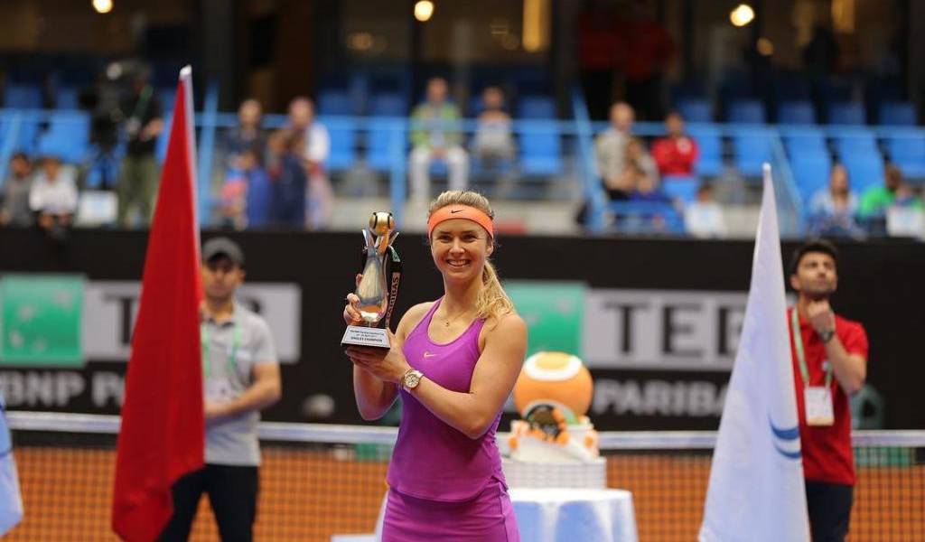 Ucraniana Svitolina gana tercer título en la temporada