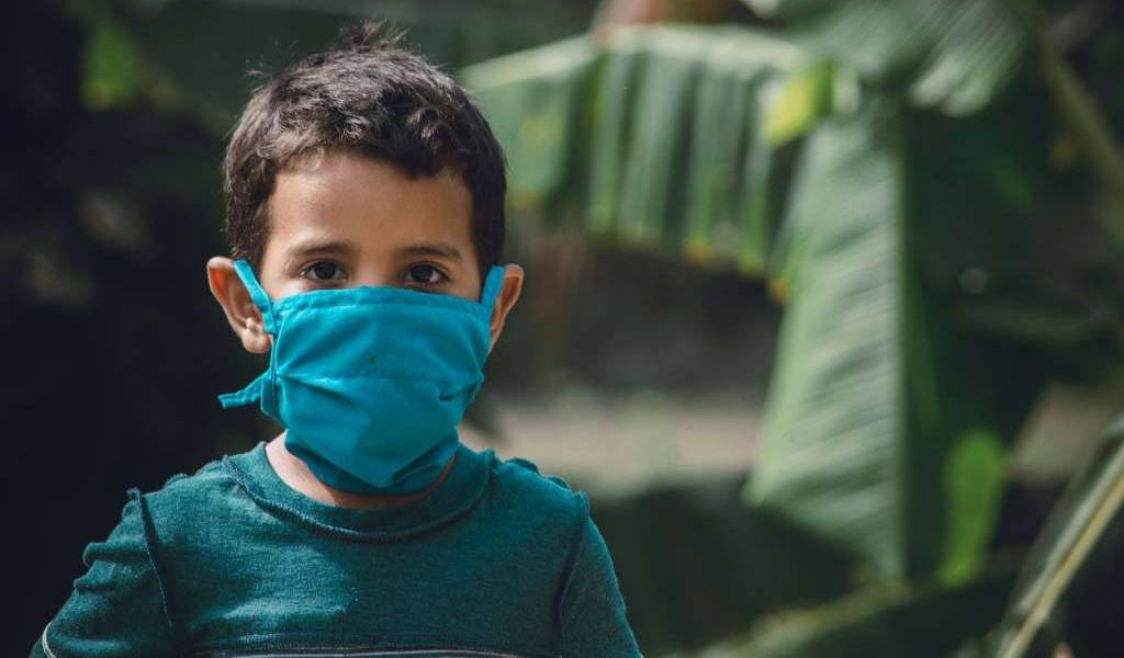 Niños con dengue y COVID-19 a la vez en Guayaquil